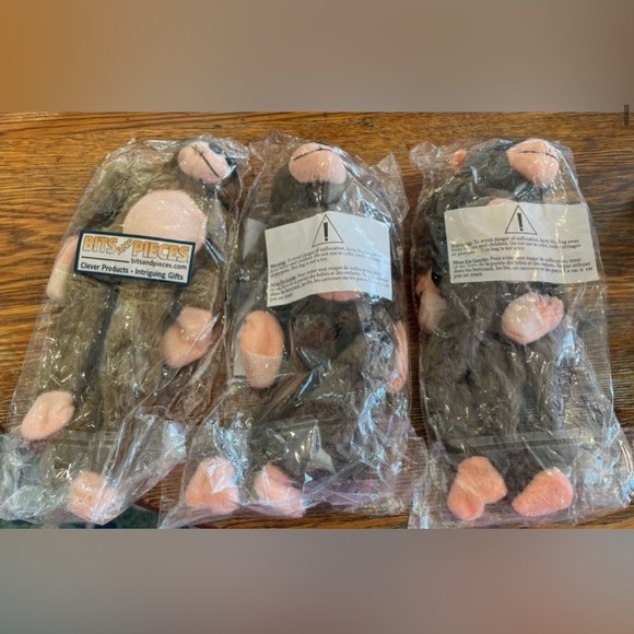 AMAZING FLYING MONKEY (2) NWOT - Picture 3 of 3